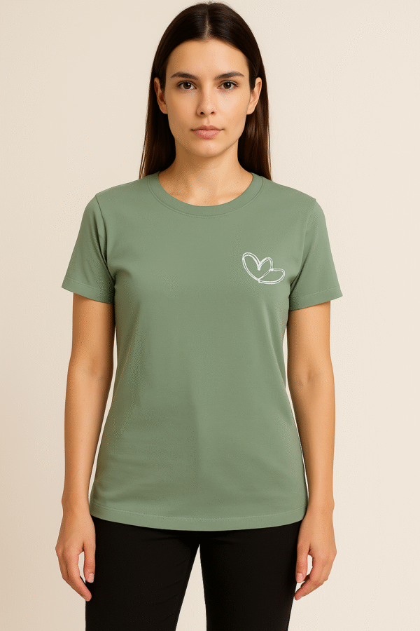 T-shirt Feminina Estampada – Modelos com Frase, Laço, Coração e Margaridas | Tamanho P - Imagem 3